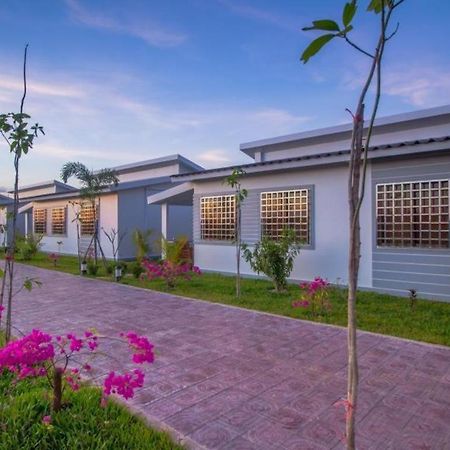סיאם ריפ Ry'S Lotus Resort D'Angkor מראה חיצוני תמונה