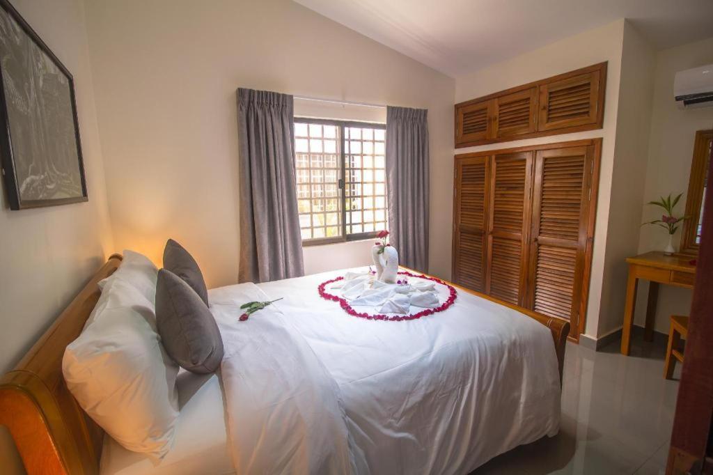סיאם ריפ Ry'S Lotus Resort D'Angkor מראה חיצוני תמונה